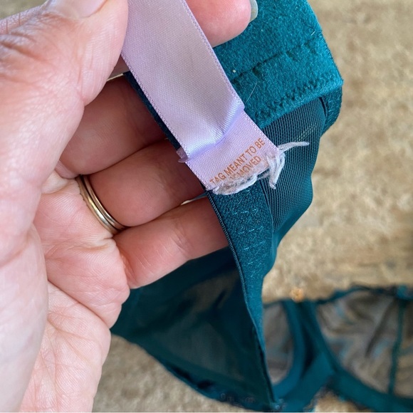 Savage X Fenty Bra Unlined Sheer Underwired Lace Teal Star Wide Back: 36C - Picture 9 of 10